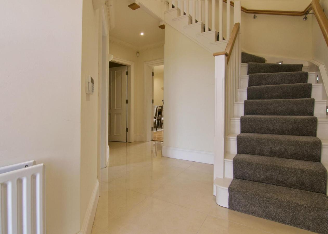Appartement Escape Ordinary At Castle Hume à Enniskillen Extérieur photo