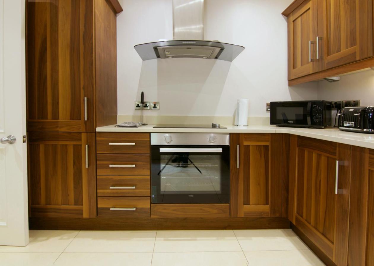 Appartement Escape Ordinary At Castle Hume à Enniskillen Extérieur photo