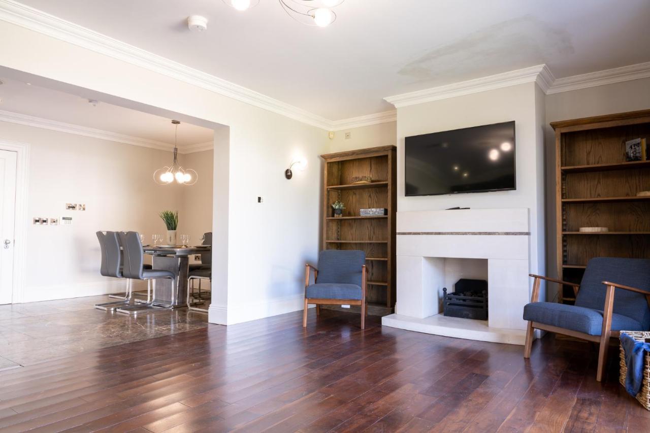 Appartement Escape Ordinary At Castle Hume à Enniskillen Extérieur photo