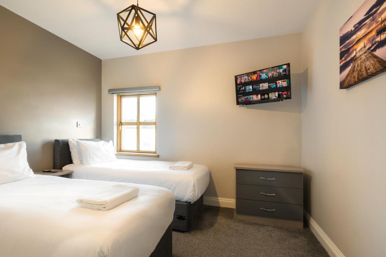 Appartement Escape Ordinary At Castle Hume à Enniskillen Extérieur photo